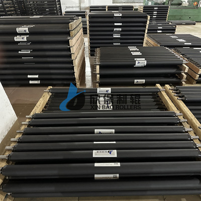 Máy quay UV cao su cuộn cân bằng động lực tốt và đặc tính rung thấp với hiệu suất động lực tốt