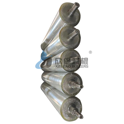 Bề mặt của cuộn PU là mịn màng, và lớp phủ được đồng đều truyền và mở rộng